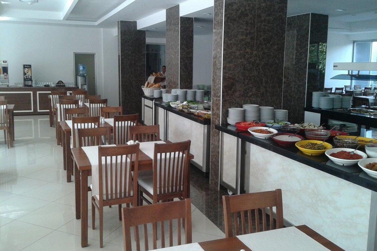 Grand Ati̇Lla Hotel Аланя Екстериор снимка