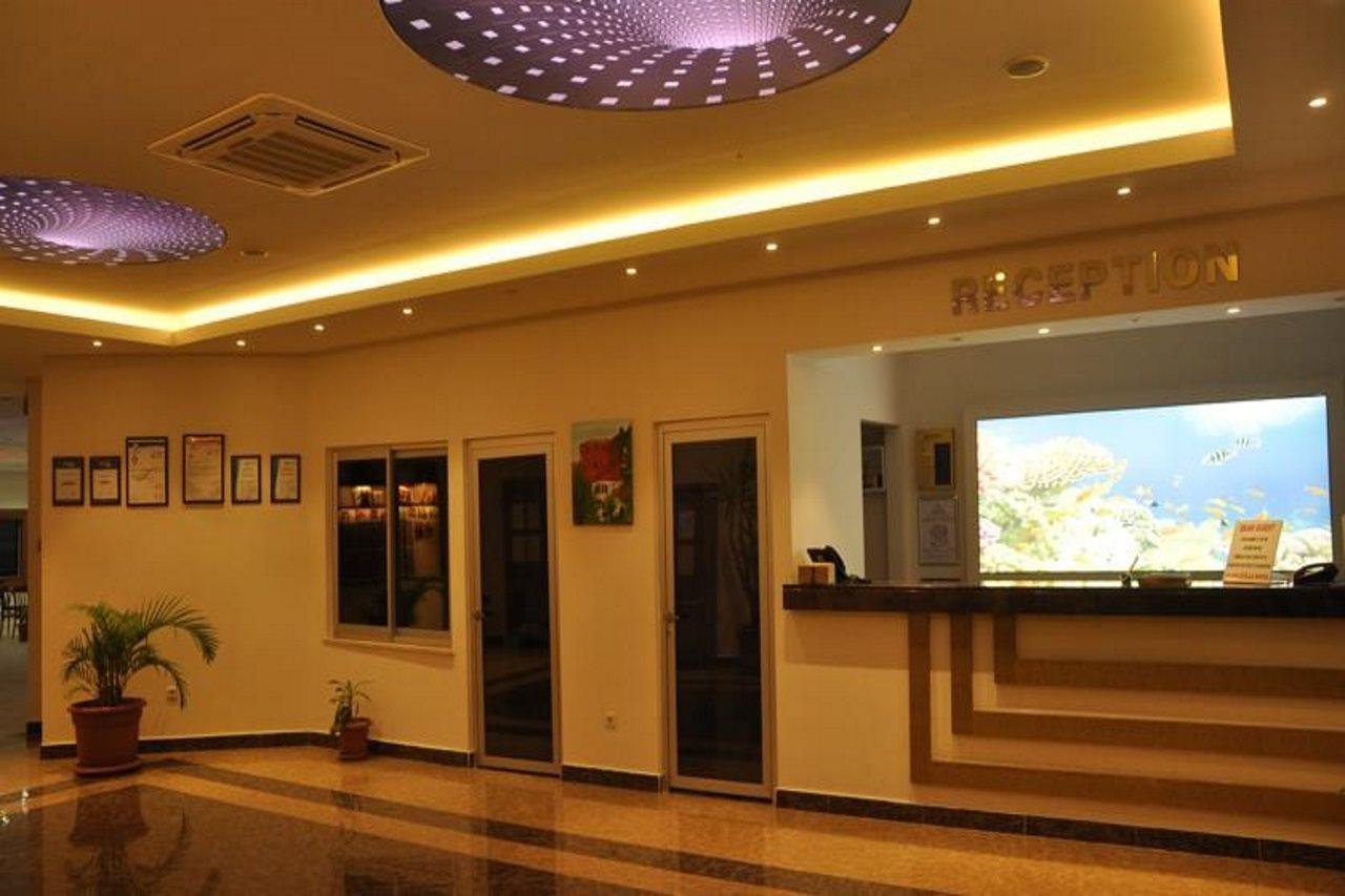 Grand Ati̇Lla Hotel Аланя Екстериор снимка