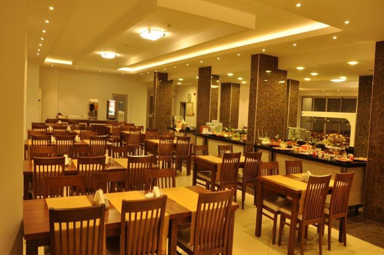 Grand Ati̇Lla Hotel Аланя Екстериор снимка