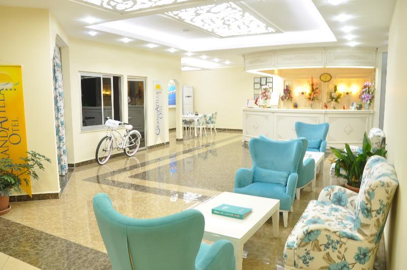 Grand Ati̇Lla Hotel Аланя Екстериор снимка